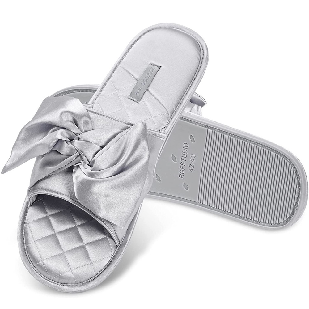 Silk slip-on slippers